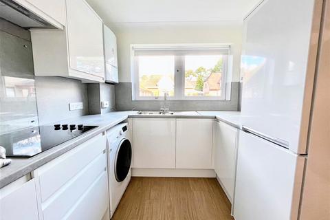 2 bedroom ground floor flat to rent, Clarendon Road, Westbourne