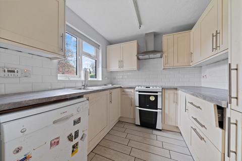 4 bedroom semi-detached house for sale, Claydon Drive, Beddington