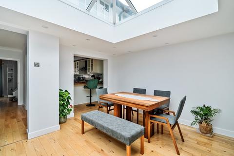 38 Colston Avenue, Carshalton, SM5 2NU