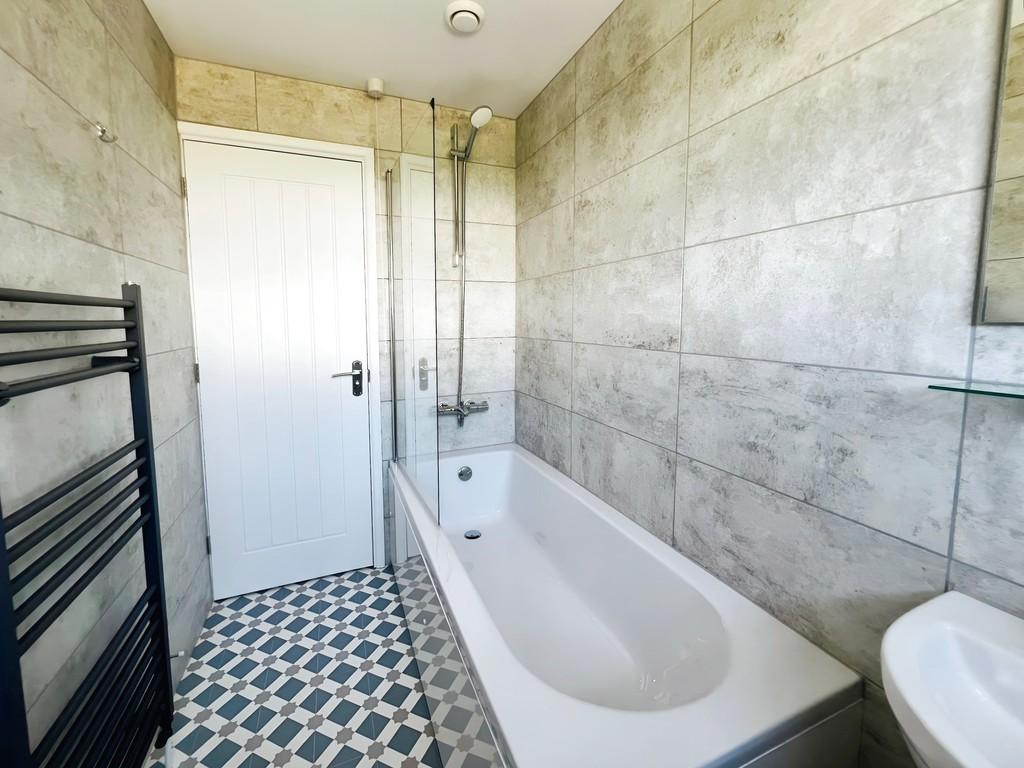 240da946-Bathroom 20