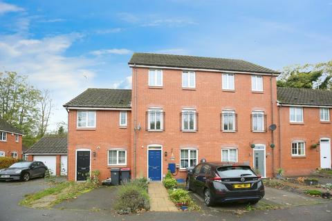 4 bedroom terraced house for sale, Merevale Road, Atherstone