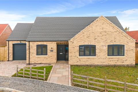 3 bedroom bungalow for sale, Elland Way, Grainthorpe, Louth, Lincolnshire, LN11