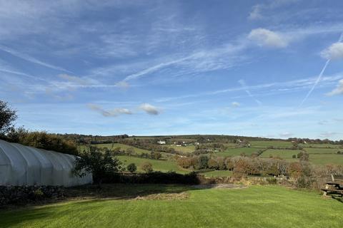 4 bedroom detached bungalow to rent, Ilsington