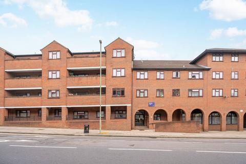 2 bedroom flat for sale, Church Lane, Hendon, London, NW4