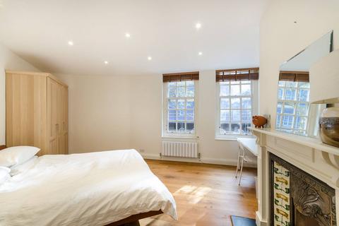 3 bedroom flat to rent, Erasmus Street, Westminster, London, SW1P