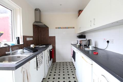 4 bedroom house share to rent, Burgess Road