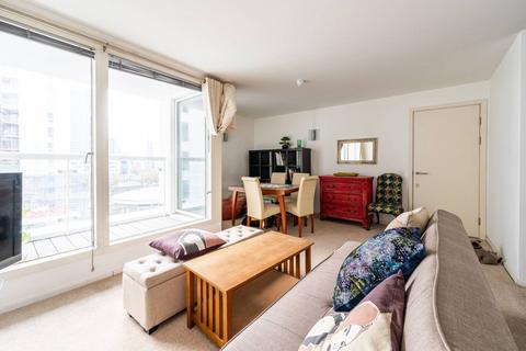 2 bedroom flat for sale, Corona Building, Canary Wharf, London, E14