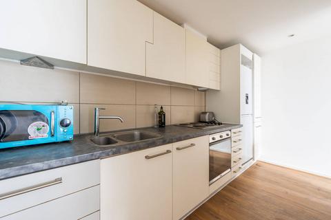 2 bedroom flat for sale, Corona Building, Canary Wharf, London, E14