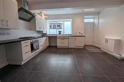 1 bedroom terraced house for sale, Thornton Road, Thornton