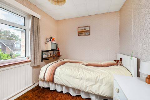 18 Ashley Drive, Blackwater, Camberley, GU17 0PR