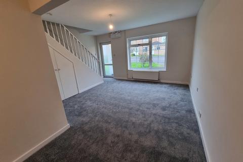 2 bedroom terraced house to rent, St. Nicholas Close