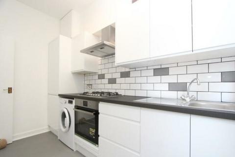 2 bedroom apartment to rent, Thornhill Court, Crescent Road , Crouch End