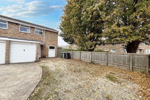 2 bedroom terraced house for sale, Silver Birch Grove, Trowbridge BA14