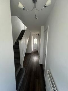 3 bedroom end of terrace house to rent, Sunnyside