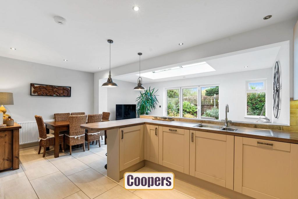 Open Plan dining Kitchen/Family Room