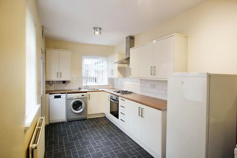 3 bedroom terraced house to rent, Clare Avenue, Chester CH2