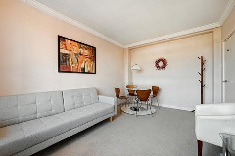 1 bedroom flat to rent, Swan Court, Chelsea Manor Street, London