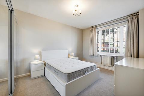 1 bedroom flat to rent, Swan Court, Chelsea Manor Street, London