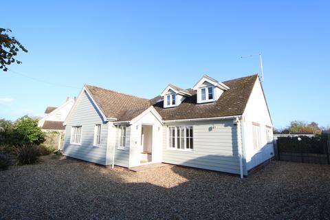 4 bedroom detached house to rent, Melrose Road, West Mersea