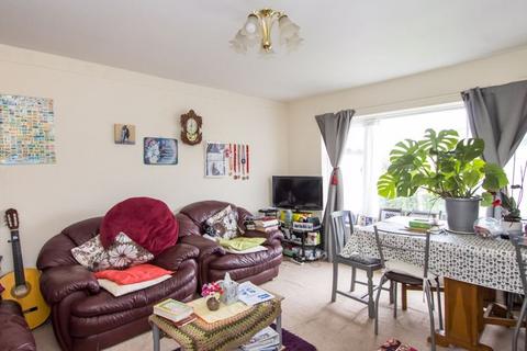 2 bedroom apartment for sale, Dochdwy Road, Llandough