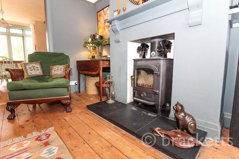 undefined, Ravenswood Avenue, Tunbridge Wells, TN2