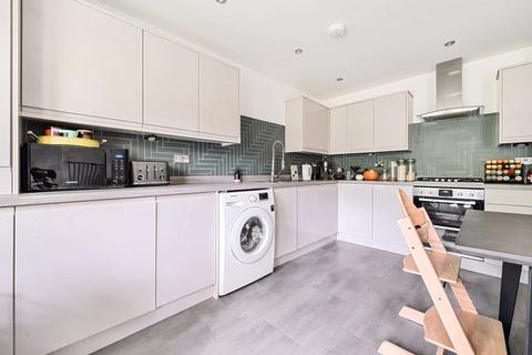 3 bedroom semi-detached house for sale, Warren Walk, Tunbridge Wells