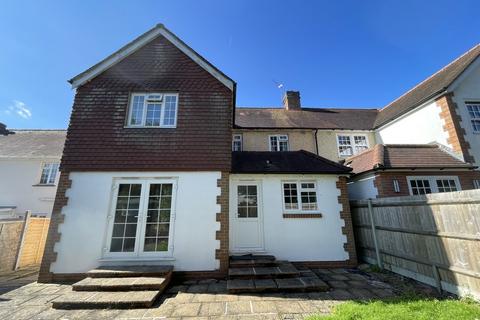 6 bedroom semi-detached house to rent, Canterbury Road