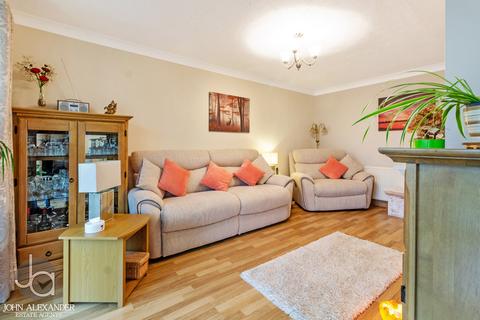 22 Heycroft Way, Tiptree, Colchester, CO5 0DG