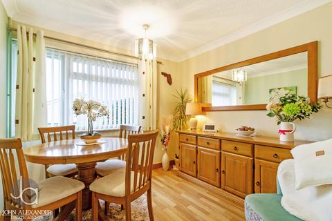 22 Heycroft Way, Tiptree, Colchester, CO5 0DG