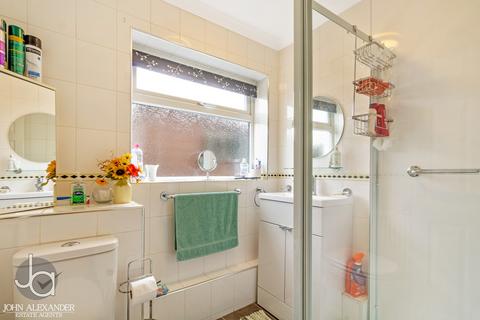 22 Heycroft Way, Tiptree, Colchester, CO5 0DG