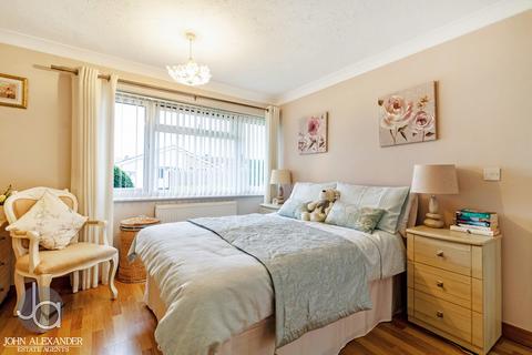 22 Heycroft Way, Tiptree, Colchester, CO5 0DG