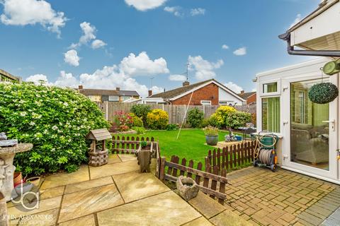 22 Heycroft Way, Tiptree, Colchester, CO5 0DG