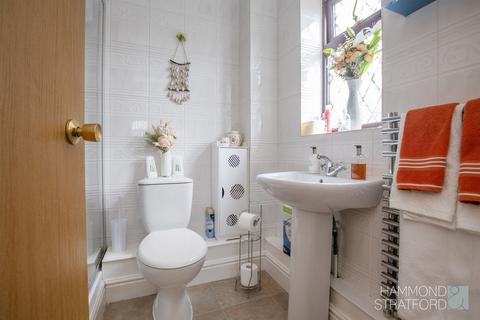 3 High View Drive, Attleborough, NR17 1EZ