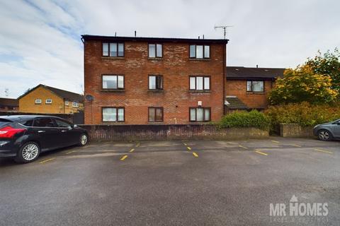 2 bedroom flat for sale, Limeslade Close, Fairwater, Cardiff, CF5 3BD