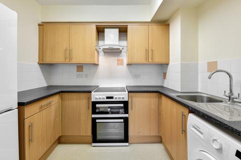 Studio to rent, Collingham Road, South Kensington, London