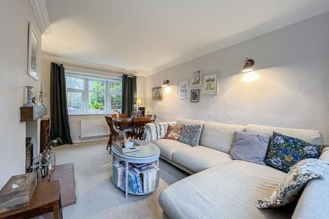 3 Chambley Green, Coven, Wolverhampton, WV9 5DN