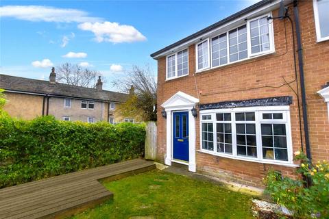 3 bedroom terraced house for sale, The Poplars, Guiseley, Leeds, West Yorkshire