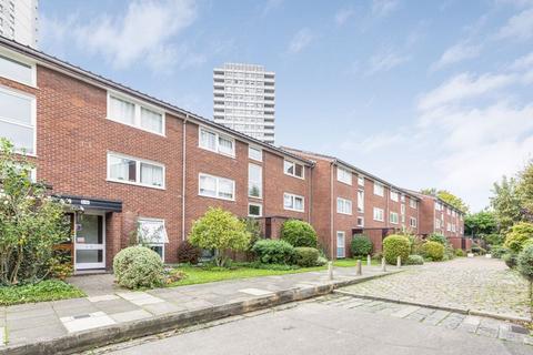 12 Regent Square, London, E3 3HQ