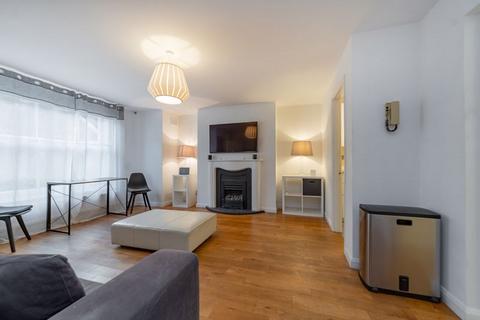 2 bedroom apartment to rent, Lanhill Road, London