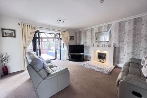 4 bedroom detached house for sale, Bangor, Gwynedd