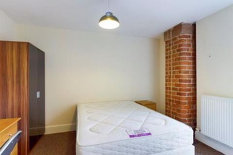 6 bedroom apartment to rent, Second Floor, 6 Bed Flat, Derby Street - Near Edge Hill University