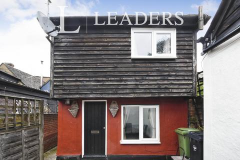 1 bedroom detached house to rent, High Street. Dunmow, Essex, CM6