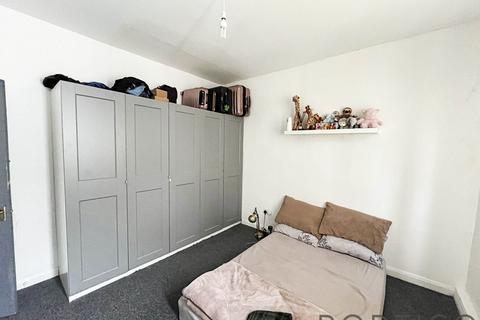 1 bedroom property to rent, Barking Road | Plaistow | E13