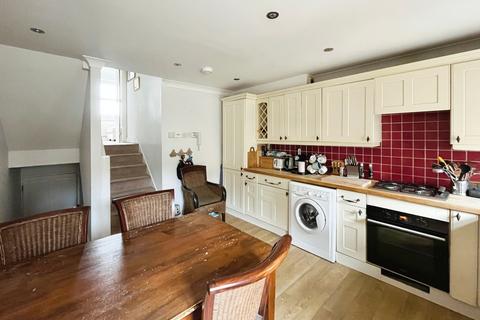 3 bedroom townhouse to rent, Beach Road, Bembridge