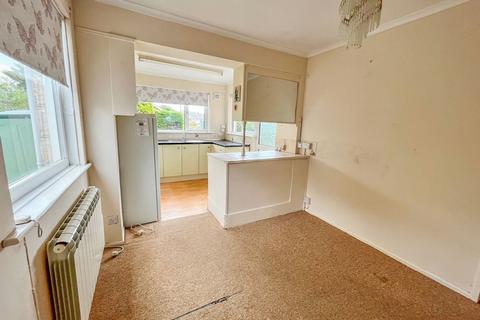 2 bedroom maisonette to rent, Newport Road, Godshill