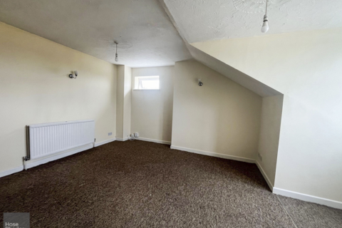 2 bedroom flat to rent, Nettlestone Green, Seaview