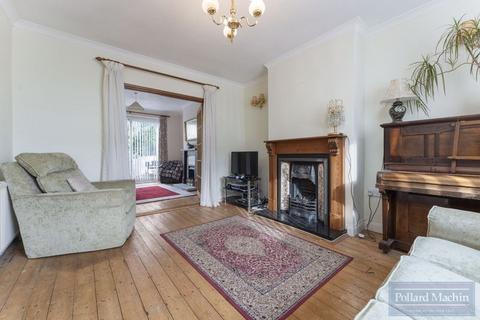 33 Benhurst Gardens, South Croydon, CR2 8NT