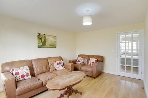 2 bedroom apartment to rent, Otter Close, Stratford E15