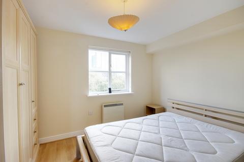 2 bedroom apartment to rent, Otter Close, Stratford E15