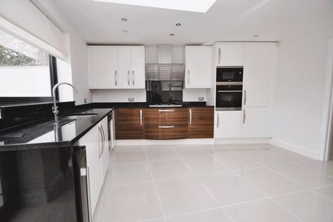 5 bedroom semi-detached house to rent, Beechcroft Avenue, New Malden